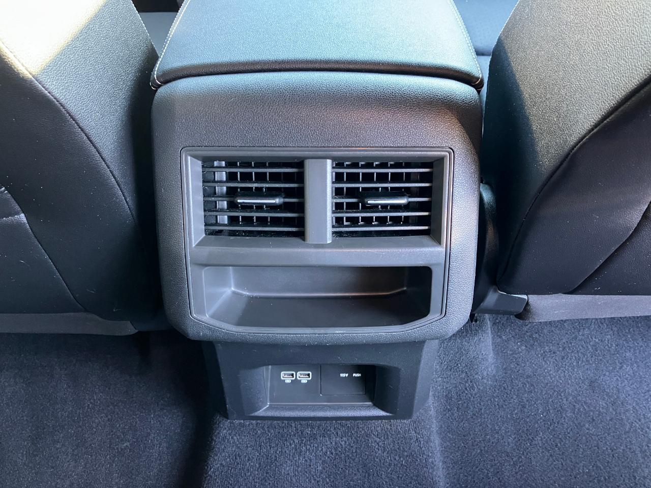 Volkswagen Atlas Cross Sport V6 SE w/Technology 4MOTION 2020