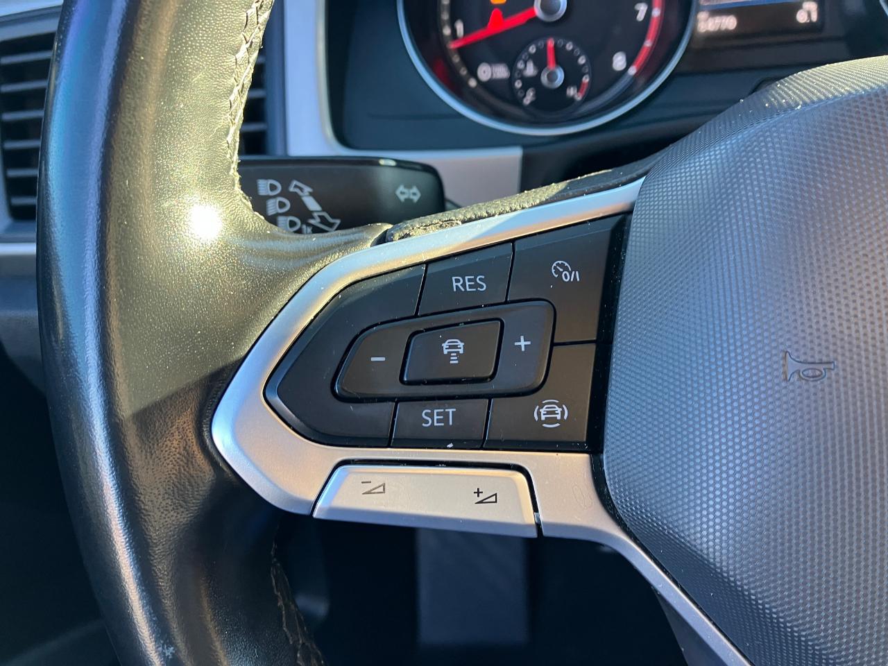 Volkswagen Atlas Cross Sport V6 SE w/Technology 4MOTION 2020
