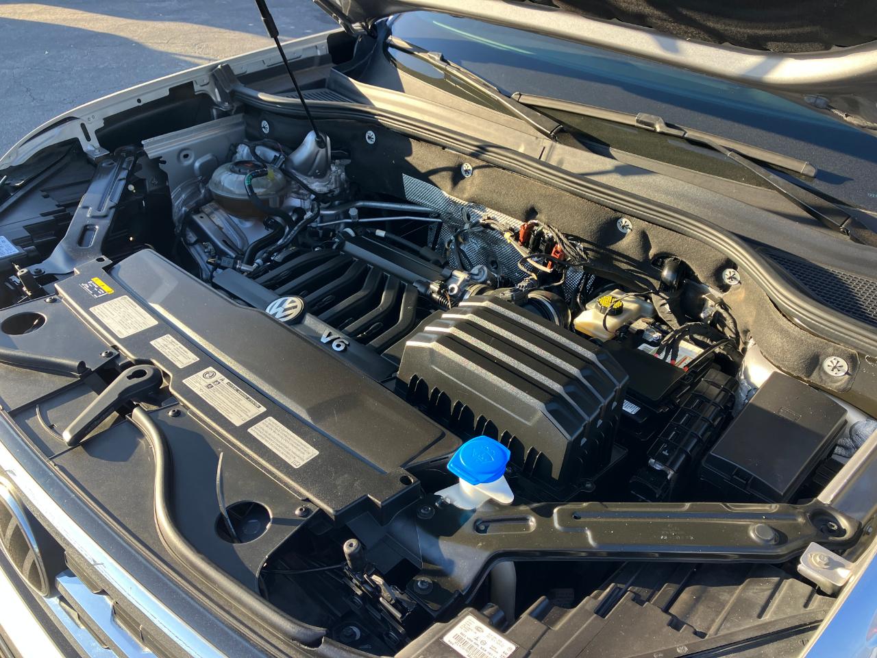 Volkswagen Atlas Cross Sport V6 SE w/Technology 4MOTION 2020