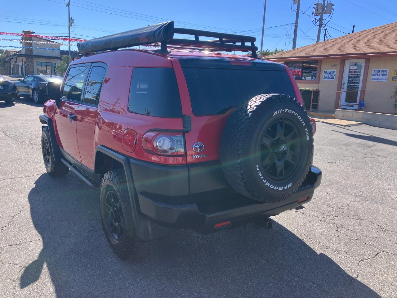 Toyota FJ Cruiser  2012