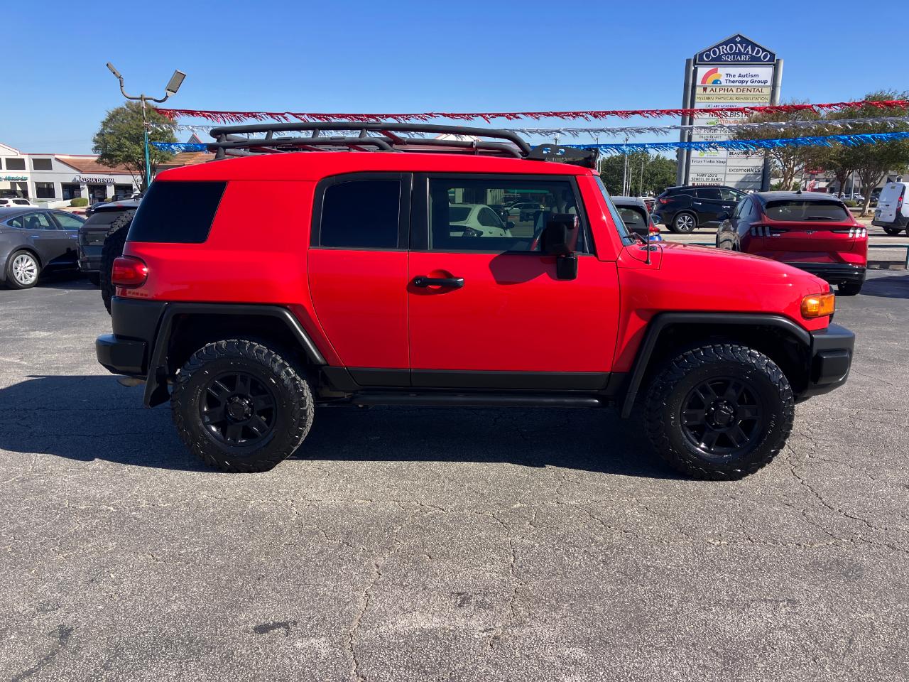 Toyota FJ Cruiser  2012