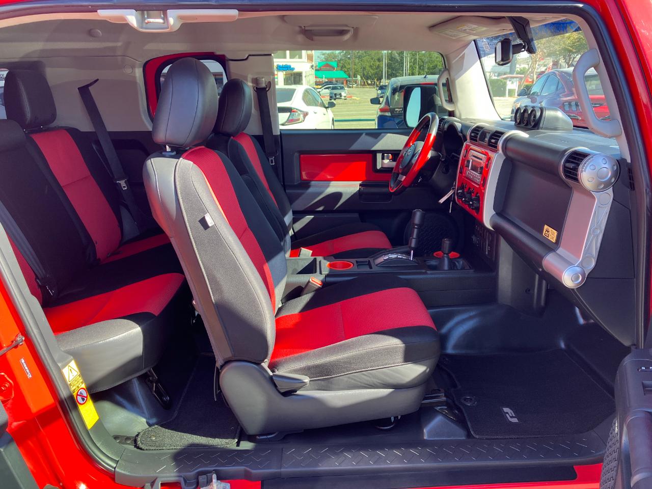 Toyota FJ Cruiser  2012