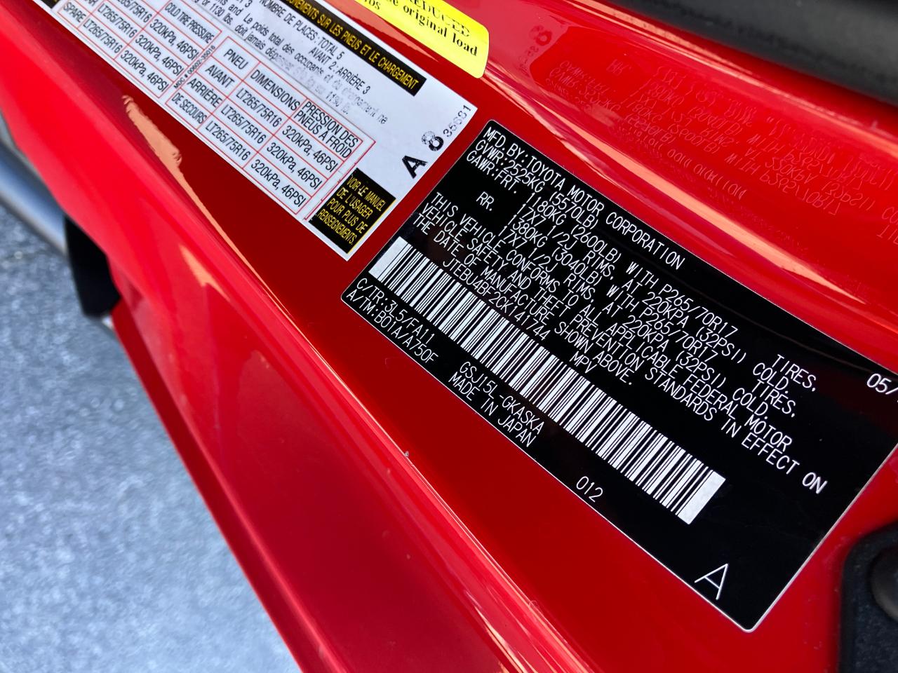 Toyota FJ Cruiser  2012
