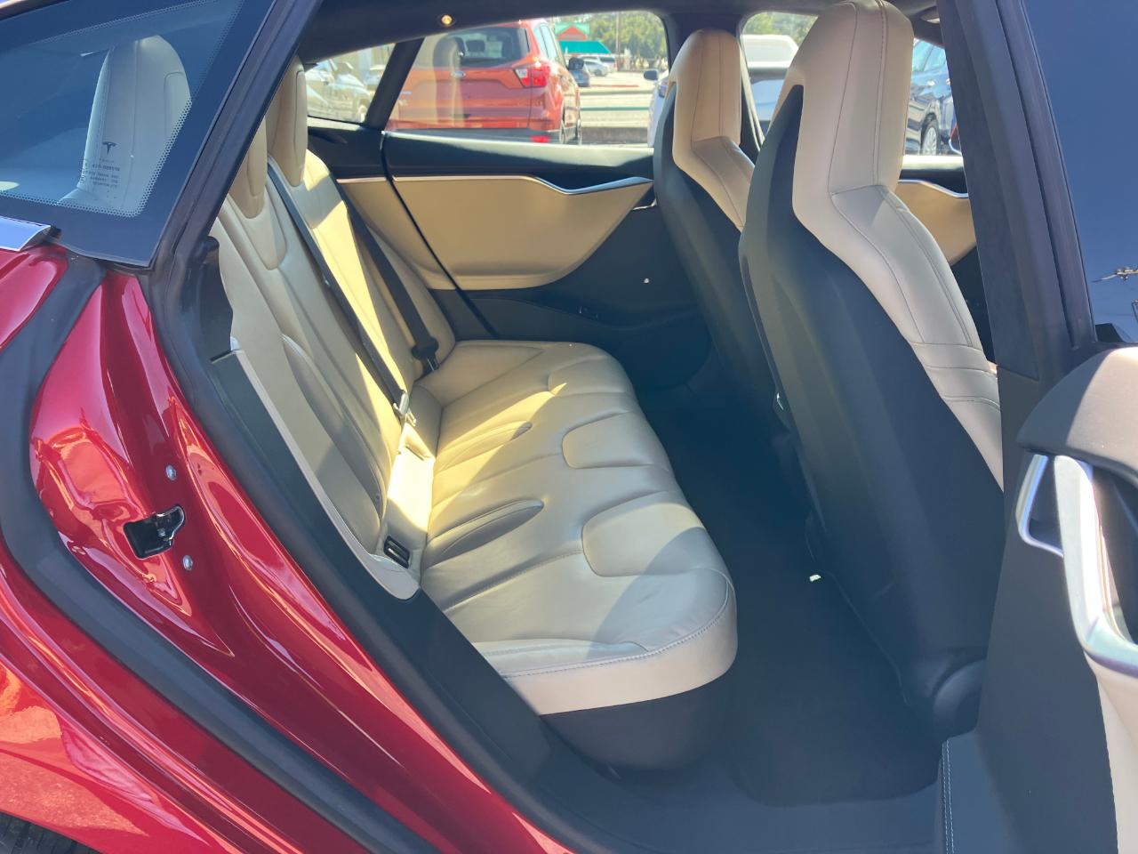 Tesla Model S 70 2016