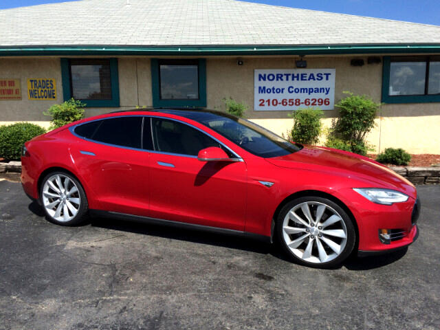 Tesla Model S Signature 2013
