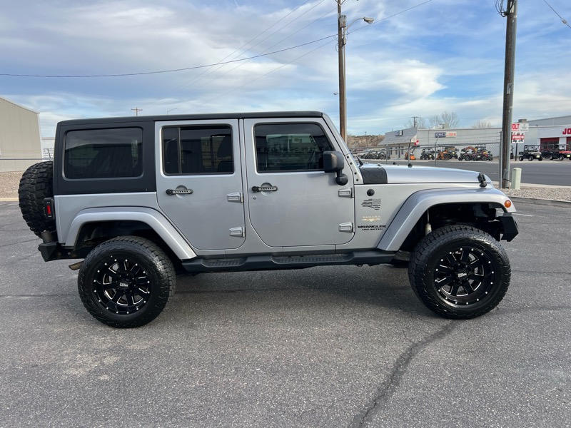 Jeep Wrangler Unlimited Sahara 4WD 2015