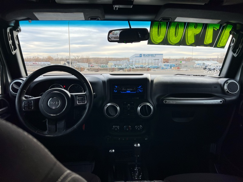 Jeep Wrangler Unlimited Sahara 4WD 2015