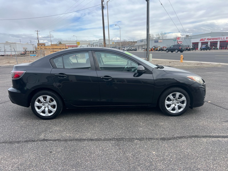 Mazda MAZDA3 i Sport 4-Door 2011