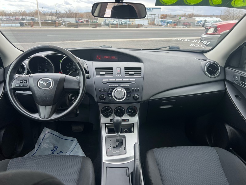 Mazda MAZDA3 i Sport 4-Door 2011