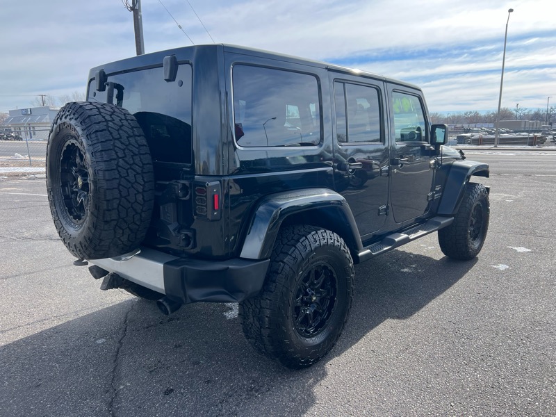 Jeep Wrangler Unlimited Sahara 4WD 2012