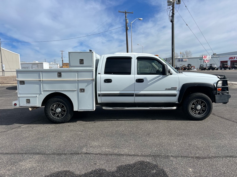 Chevrolet Silverado 2500HD Crew Cab Short Bed 4WD 2002