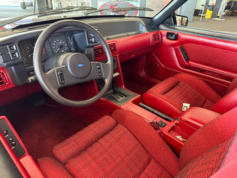 Ford Mustang GT 2-Door Hatchback 1987