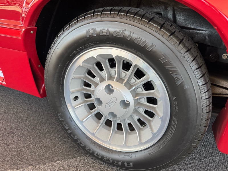 Ford Mustang GT 2-Door Hatchback 1987