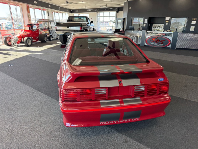 Ford Mustang GT 2-Door Hatchback 1987
