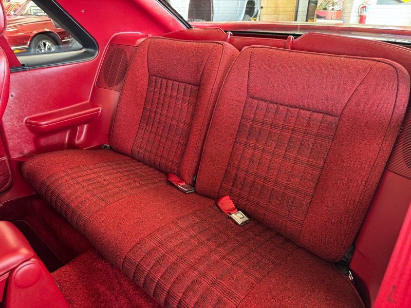 Ford Mustang GT 2-Door Hatchback 1987