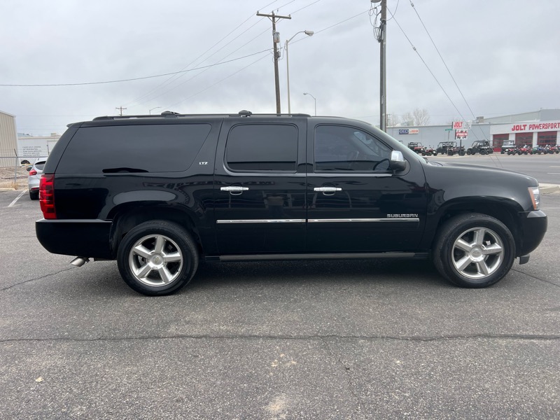 Chevrolet Suburban LTZ 1500 4WD 2013