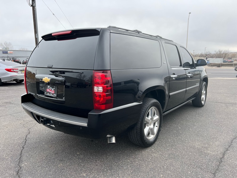 Chevrolet Suburban LTZ 1500 4WD 2013