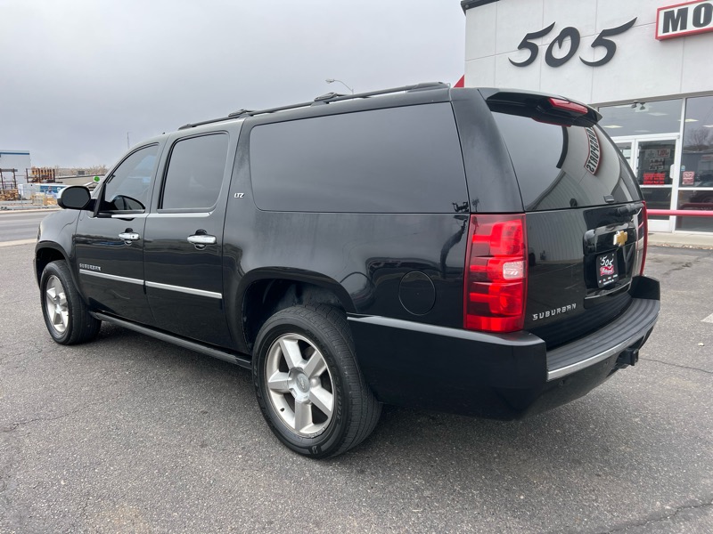 Chevrolet Suburban LTZ 1500 4WD 2013