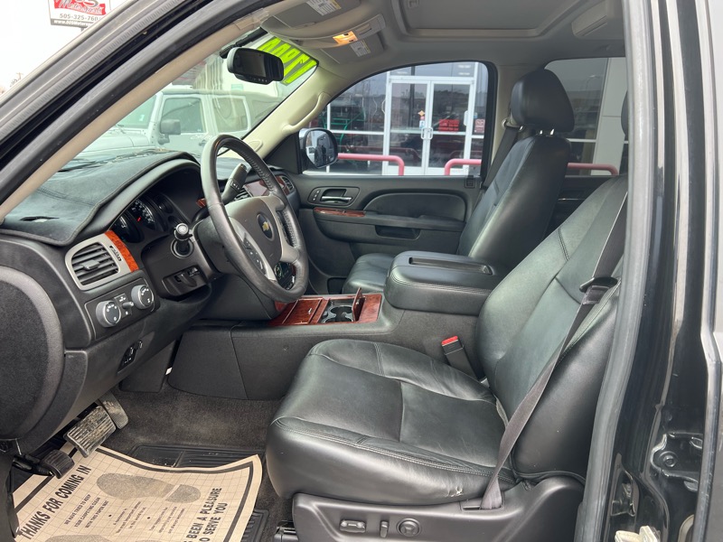 Chevrolet Suburban LTZ 1500 4WD 2013