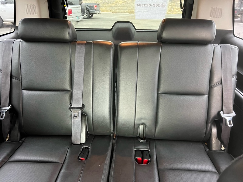 Chevrolet Suburban LTZ 1500 4WD 2013