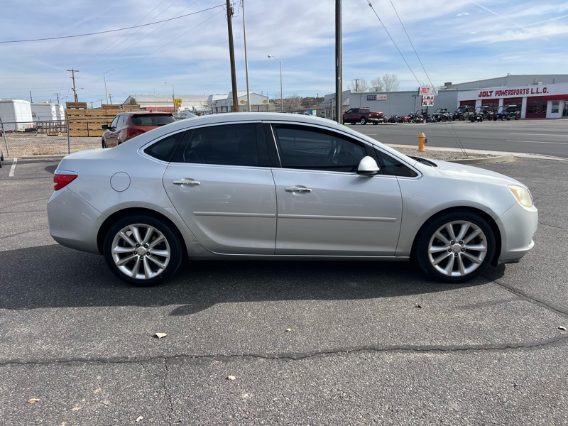 Buick Verano Base 2013