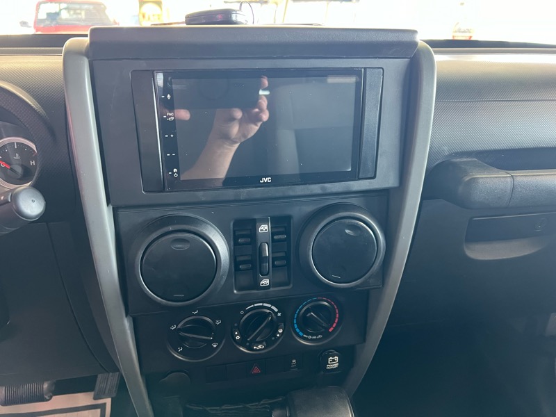 Jeep Wrangler Unlimited Sport 4WD 2010