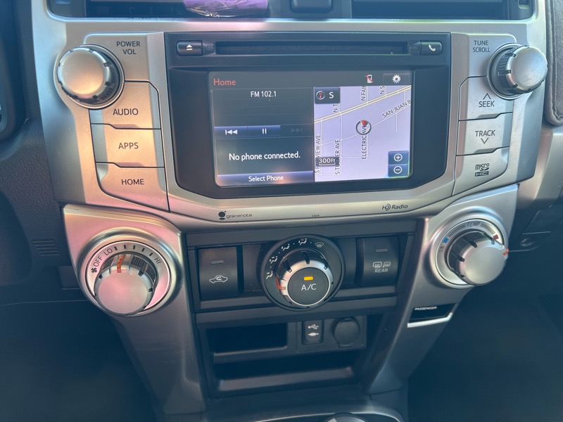 Toyota 4Runner SR5 4WD 2014