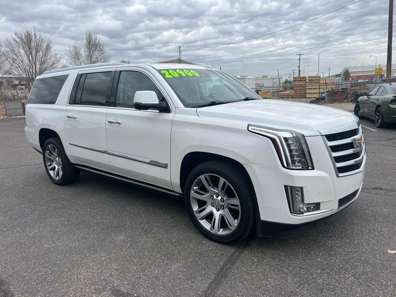 Cadillac Escalade ESV Premium 4WD 2016