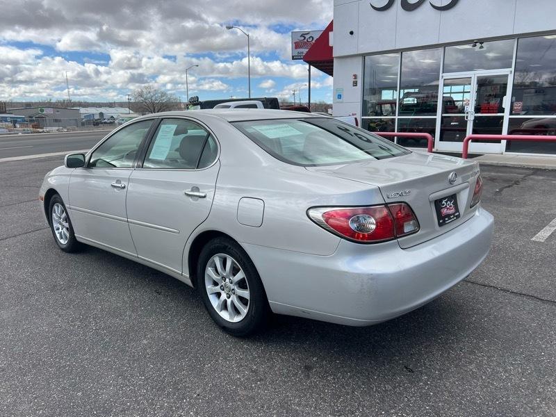 Lexus ES 330 Sedan 2004