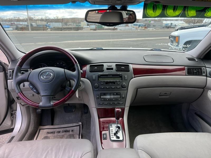 Lexus ES 330 Sedan 2004