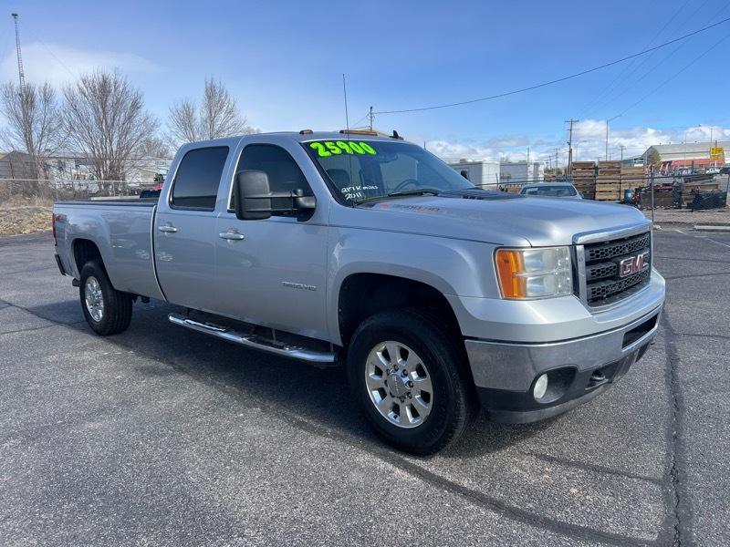 GMC Sierra 3500HD SLT Crew Cab 4WD 2011