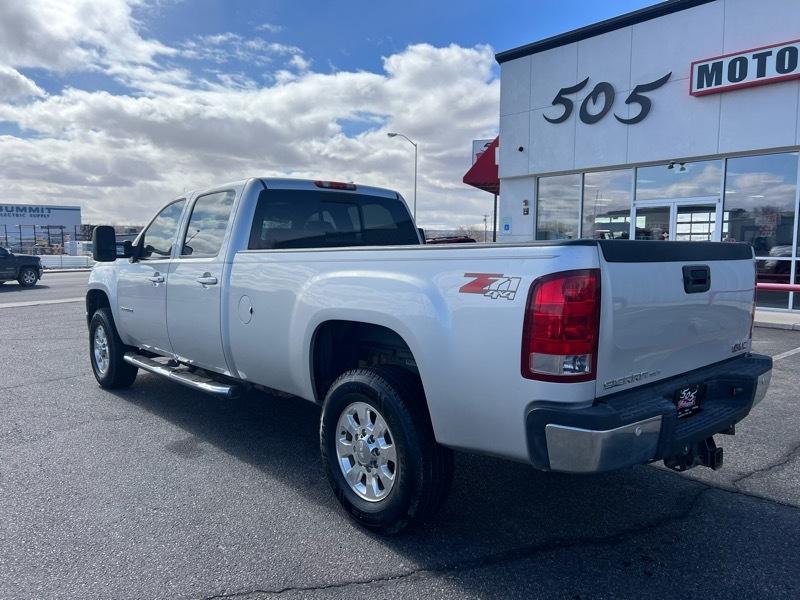 GMC Sierra 3500HD SLT Crew Cab 4WD 2011