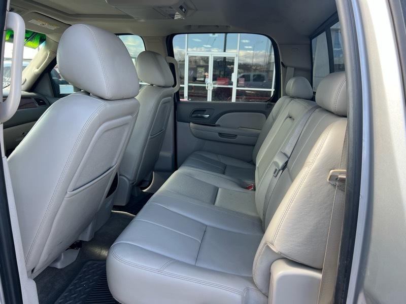 GMC Sierra 3500HD SLT Crew Cab 4WD 2011