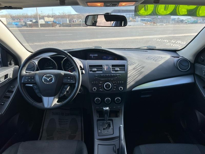 Mazda MAZDA3 i Touring AT 4-Door 2013