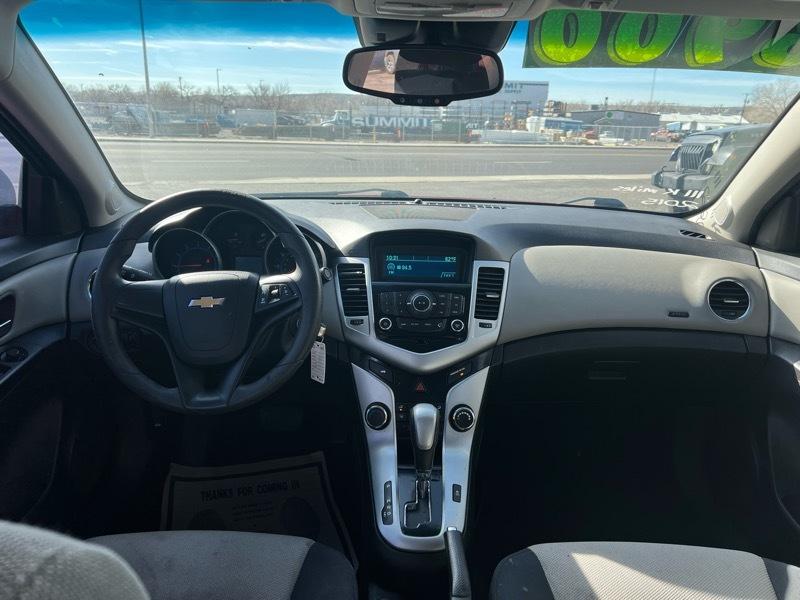 Chevrolet Cruze LS Auto 2015