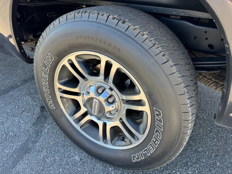 Ford F-250 SD Lariat Crew Cab Short Bed 4WD 2011