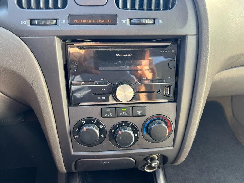 Hyundai Elantra GLS 4-Door 2006