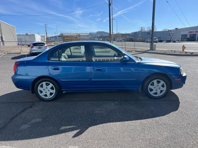 Hyundai Elantra GLS 4-Door 2005