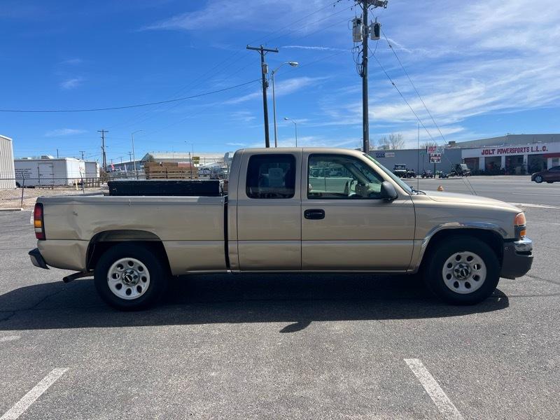 GMC Sierra 1500 2WD Double Cab 143.5" SLE 2005