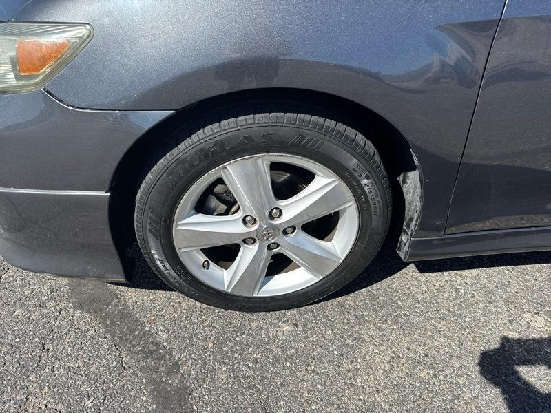 Toyota Camry 4dr Sdn SE Auto V6 2010