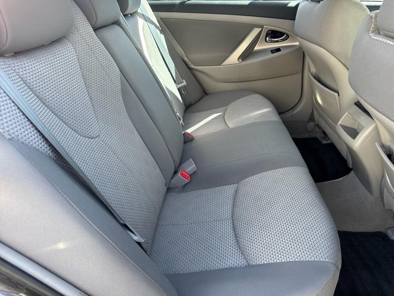 Toyota Camry 4dr Sdn SE Auto V6 2010