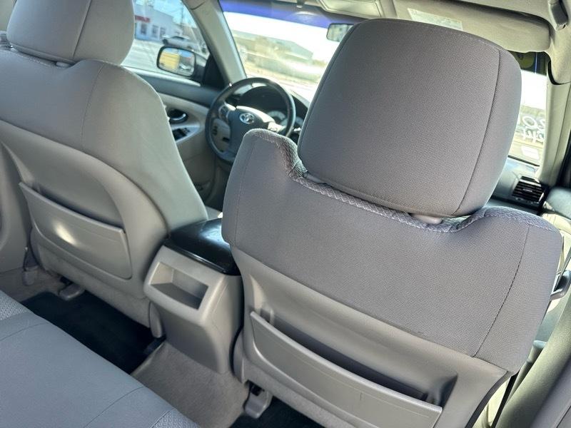 Toyota Camry 4dr Sdn SE Auto V6 2010