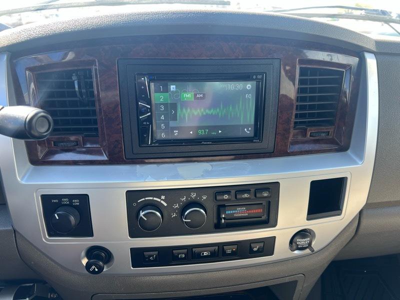 Dodge Ram 2500 SLT Mega Cab 4WD 2008