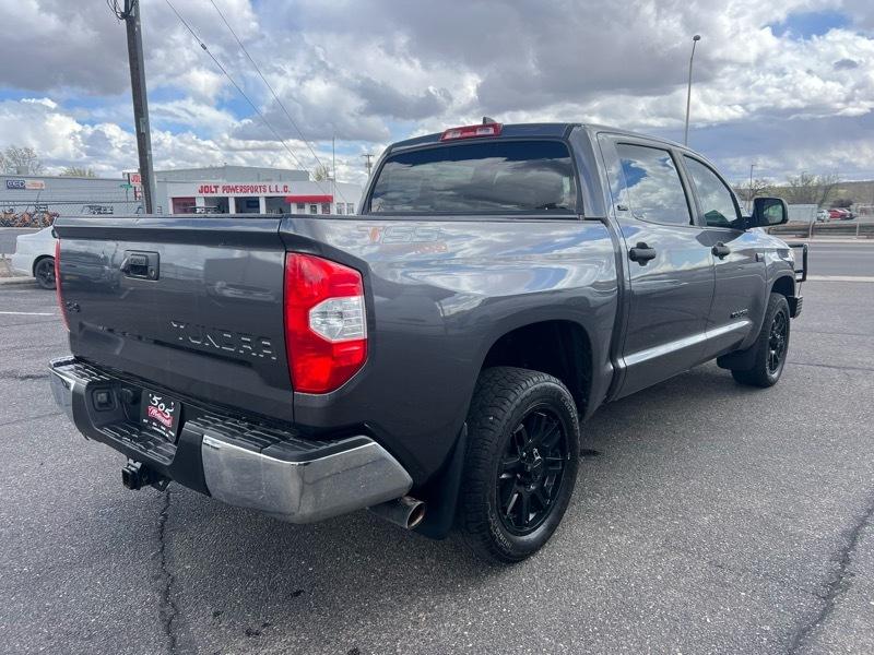 Toyota Tundra SR5 5.7L V8 CrewMax 4WD 2021