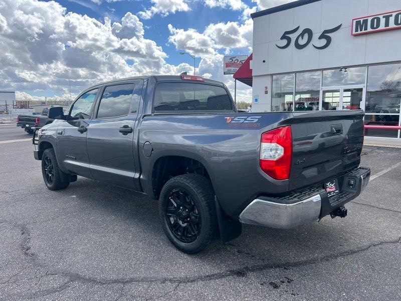 Toyota Tundra SR5 5.7L V8 CrewMax 4WD 2021