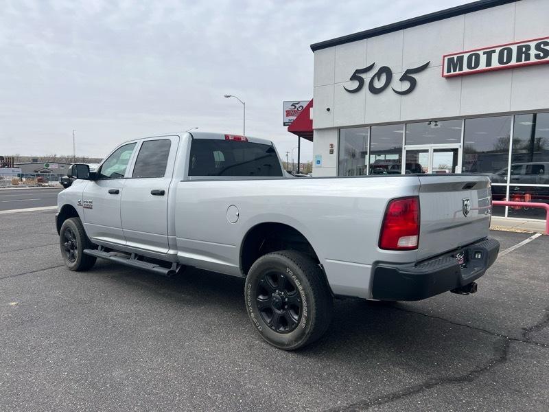 RAM 3500 Tradesman Crew Cab 4WD 2017