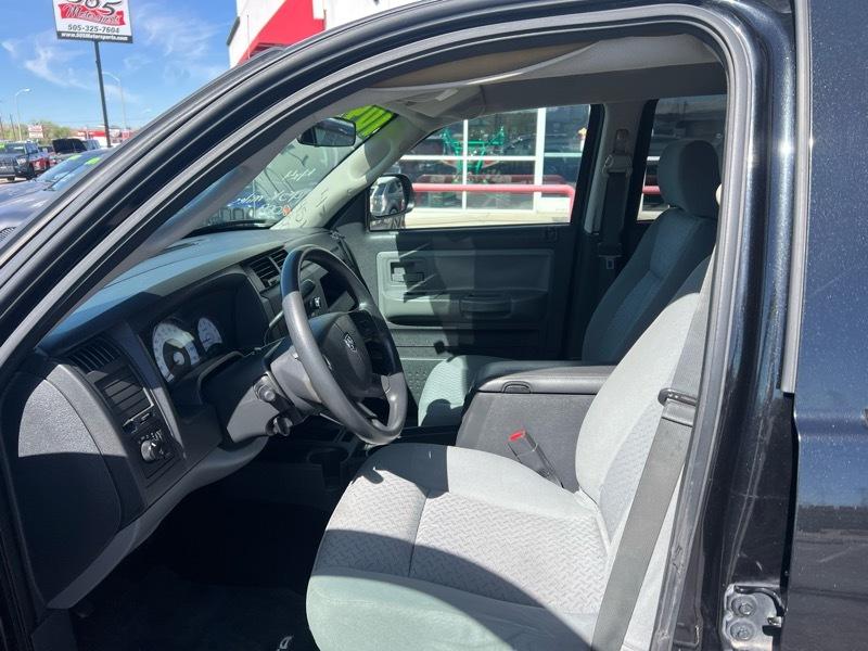Dodge Dakota SXT Crew Cab 4WD 2009