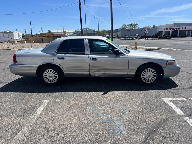 Ford Crown Victoria LX 2006