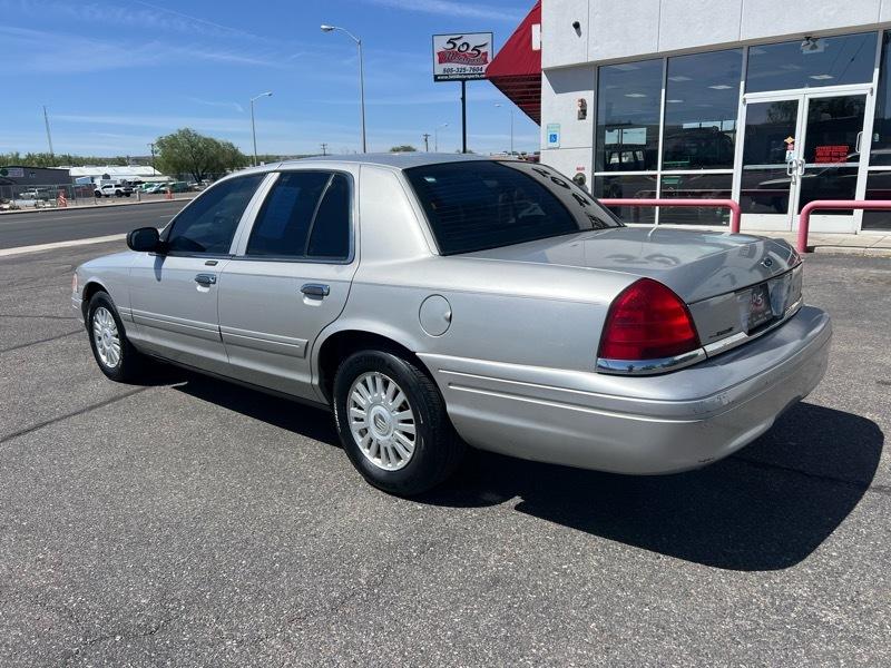 Ford Crown Victoria LX 2006