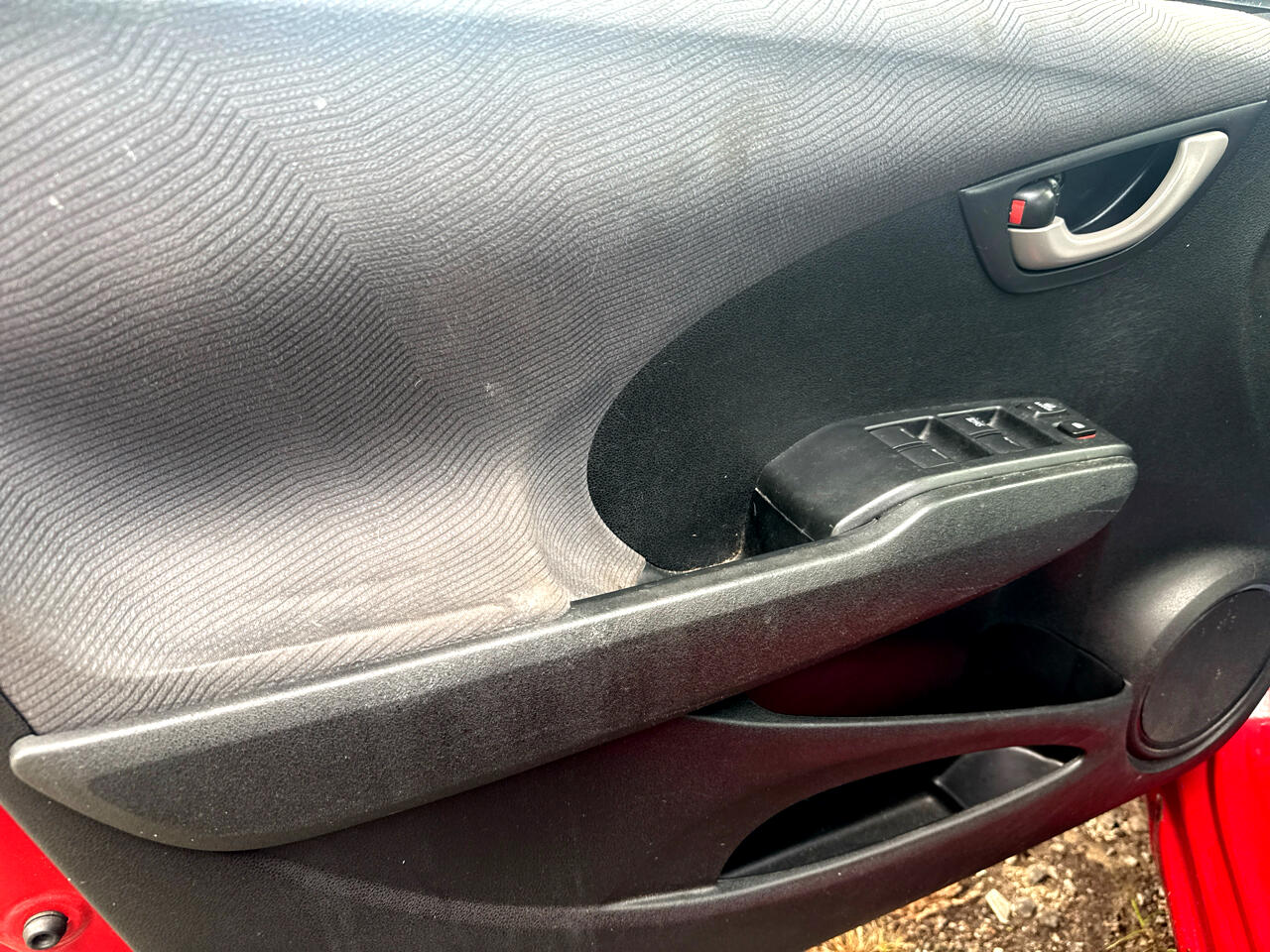 Honda Fit 5dr HB Auto 2013 Honda Fit 5dr HB Auto 2013